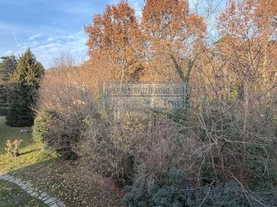 appartamento in vendita a Como in zona Breccia