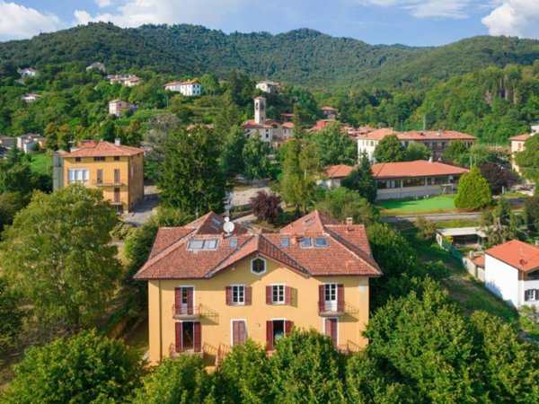 appartamento in vendita a Como in zona Como Centro