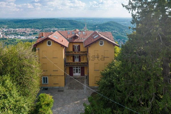 appartamento in vendita a Como in zona Civiglio