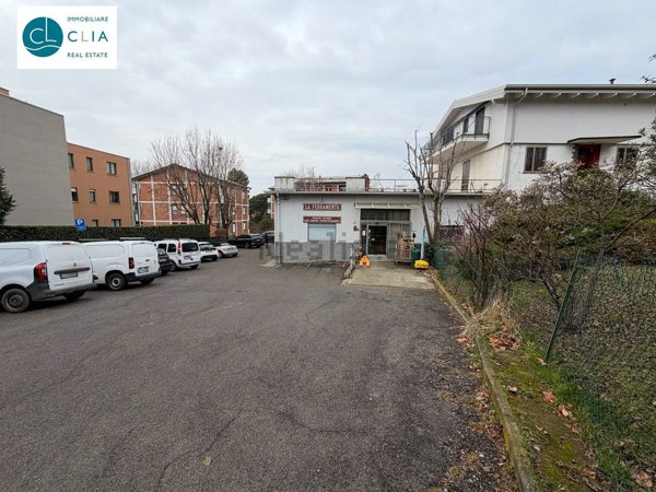 locale commerciale in vendita a Como