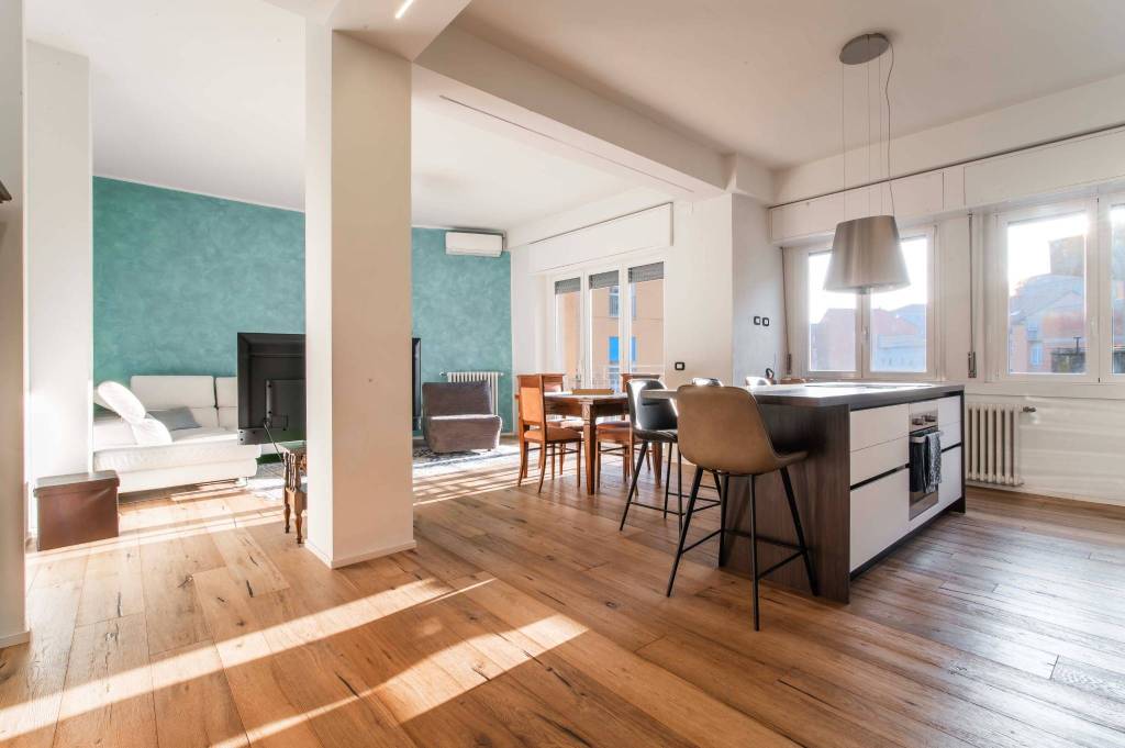 appartamento in vendita a Como in zona Borghi