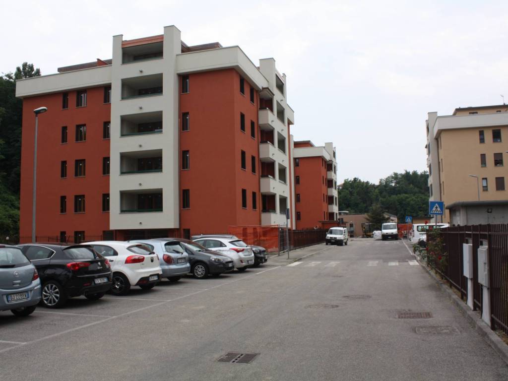 appartamento in vendita a Como in zona Breccia