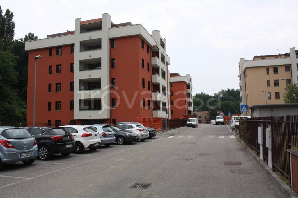 appartamento in vendita a Como in zona Rebbio