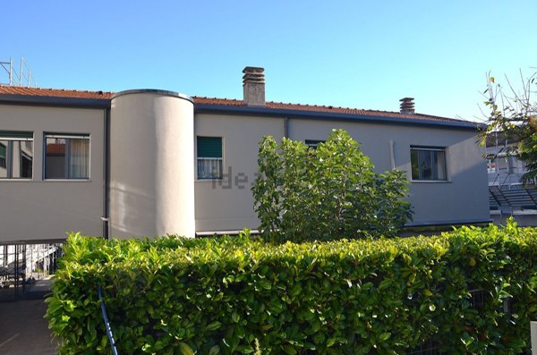 casa indipendente in vendita a Como in zona Prestino