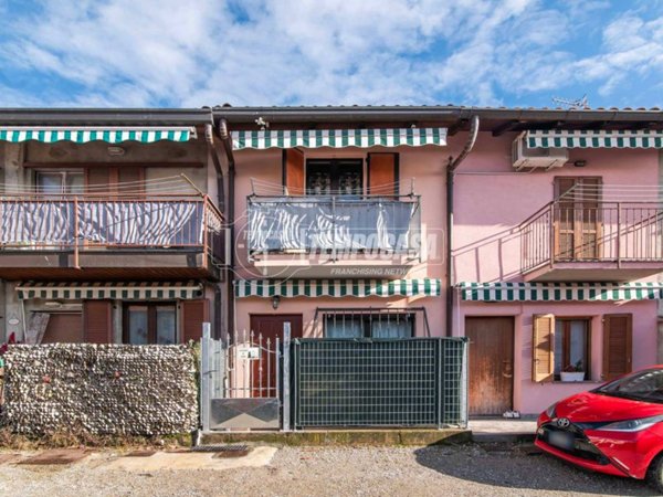 appartamento in vendita a Como in zona Rebbio