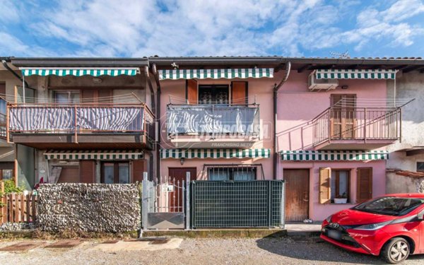 appartamento in vendita a Como in zona Rebbio