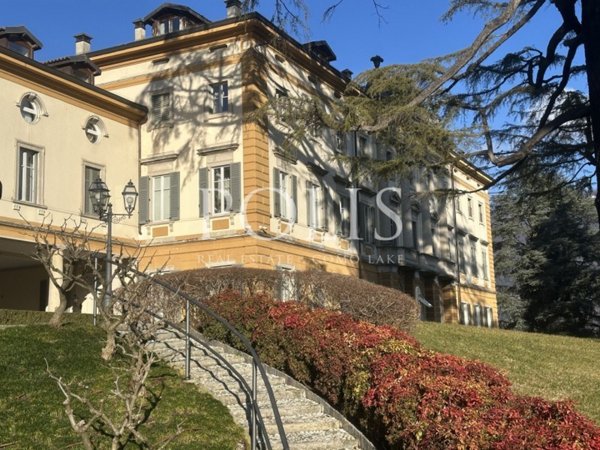 appartamento in vendita a Como in zona Sagnino