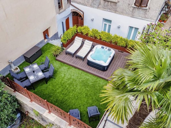 appartamento in vendita a Como in zona Como Centro