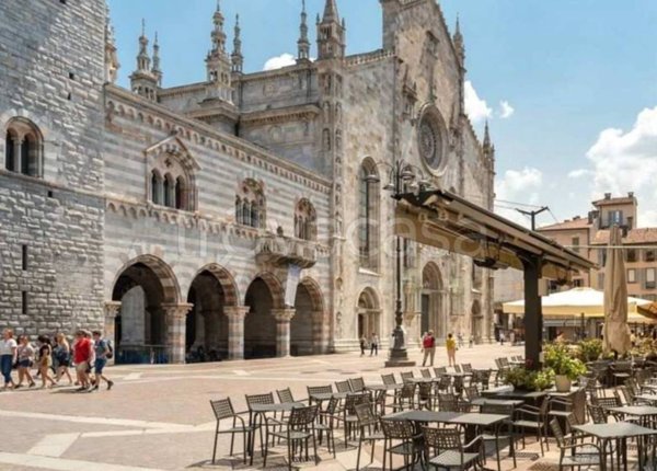 casa indipendente in vendita a Como in zona Borghi