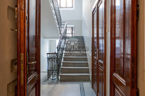 appartamento in vendita a Como in zona Como Centro