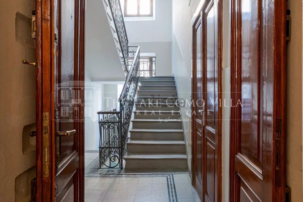 appartamento in vendita a Como in zona Como Centro