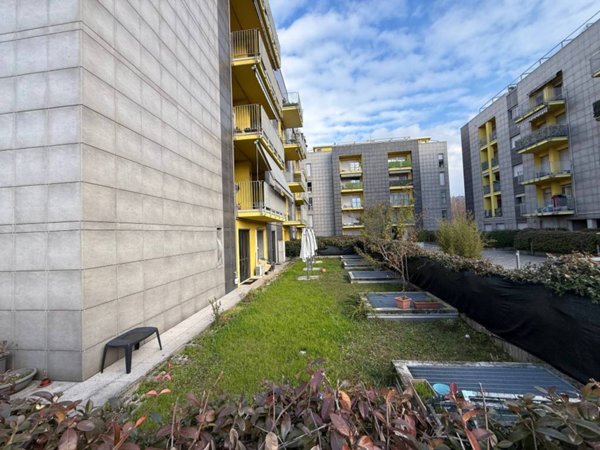 appartamento in vendita a Como in zona Acquanera