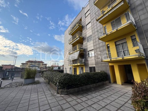 appartamento in vendita a Como in zona Acquanera