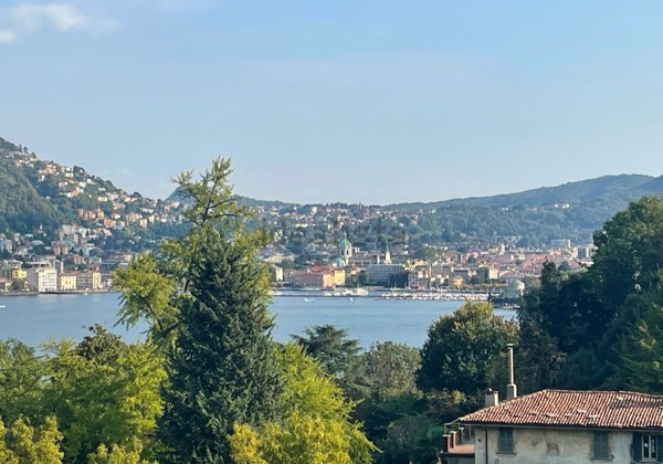 appartamento in vendita a Como in zona Como Centro