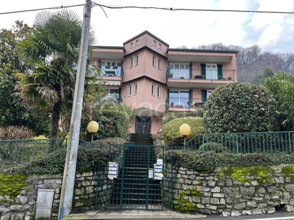 appartamento in vendita a Como in zona Tavernola