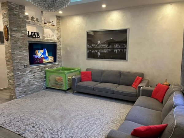 appartamento in vendita a Como in zona Prestino