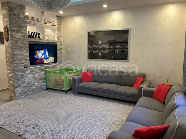 appartamento in vendita a Como in zona Rebbio