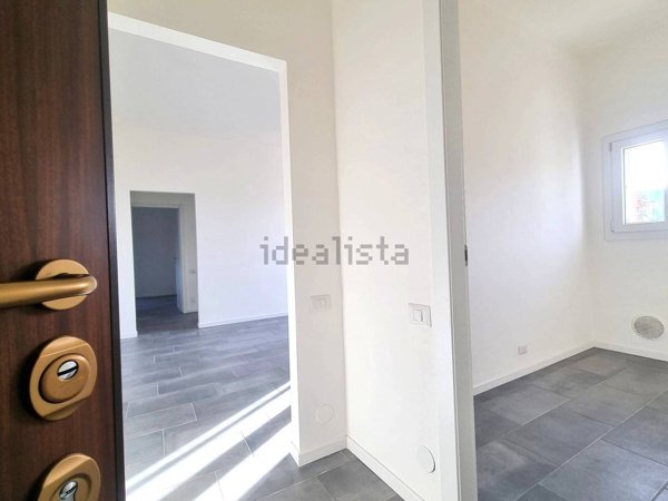 appartamento in vendita a Como in zona Lora