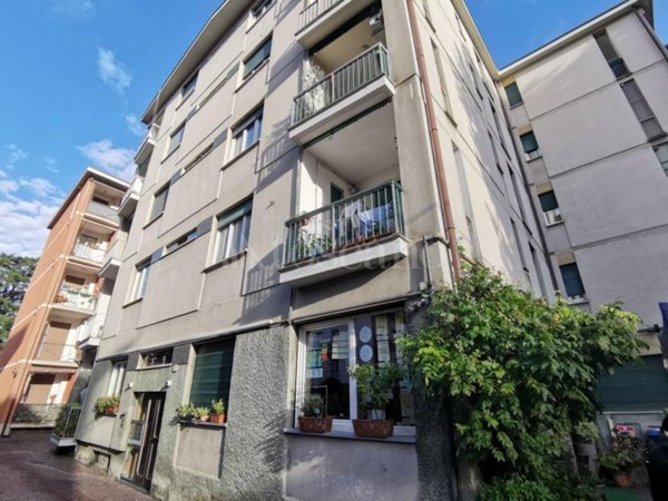 appartamento in vendita a Como in zona Tavernola