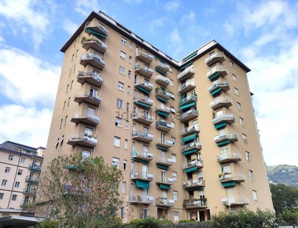 appartamento in vendita a Como in zona Borghi