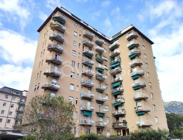 appartamento in vendita a Como in zona Borghi