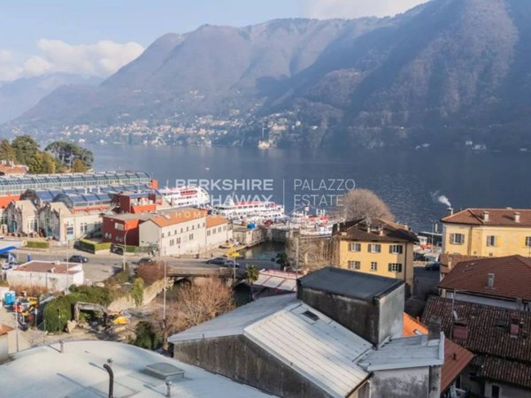 appartamento in vendita a Como in zona Tavernola