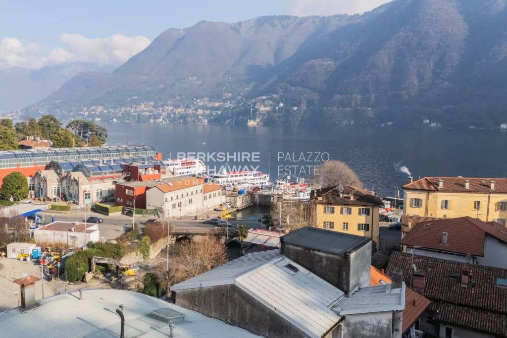 appartamento in vendita a Como in zona Tavernola