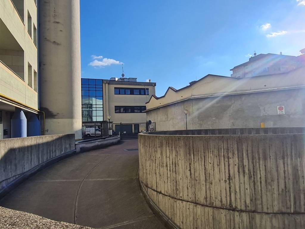 appartamento in vendita a Como in zona Borghi