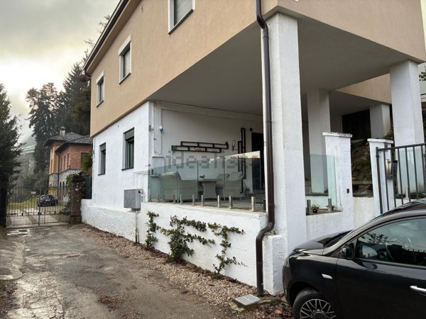 appartamento in vendita a Como in zona Monte Olimpino