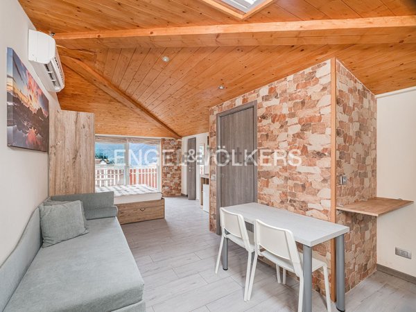 appartamento in vendita a Como in zona Villa Olmo