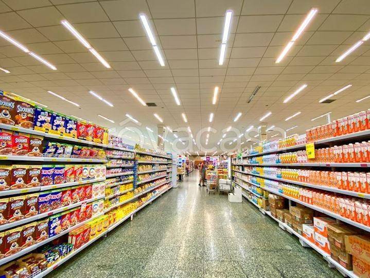 negozio in vendita a Como in zona Valduce