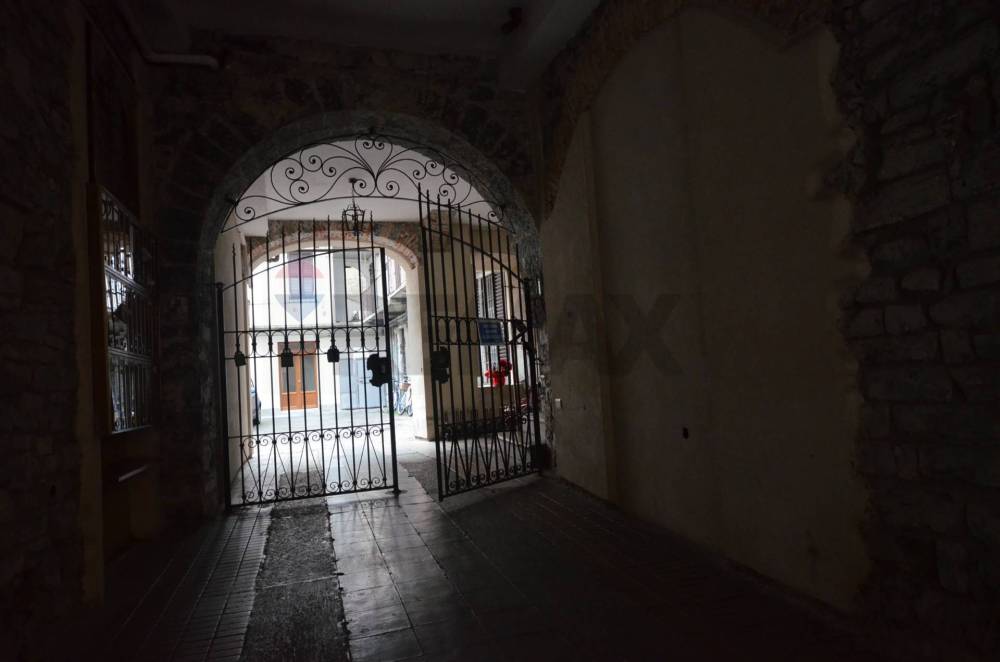 appartamento in vendita a Como in zona Como Centro