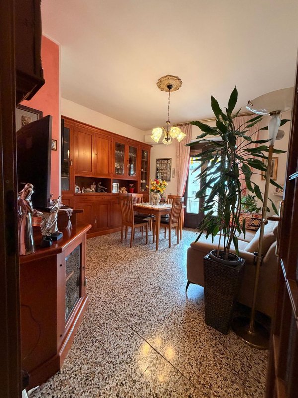 appartamento in vendita a Como in zona Monte Olimpino