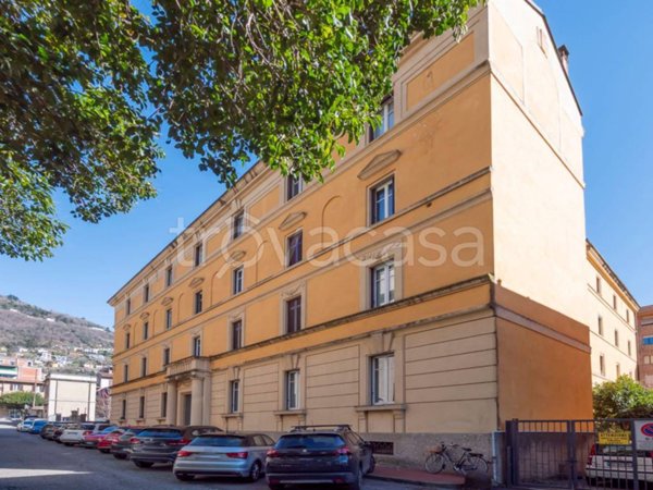 appartamento in vendita a Como in zona Borghi