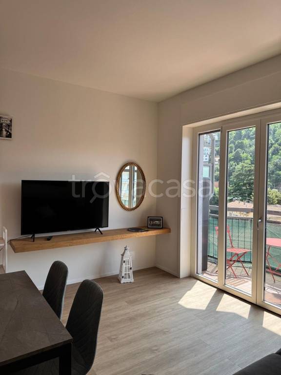 appartamento in vendita a Como in zona Viale Varese