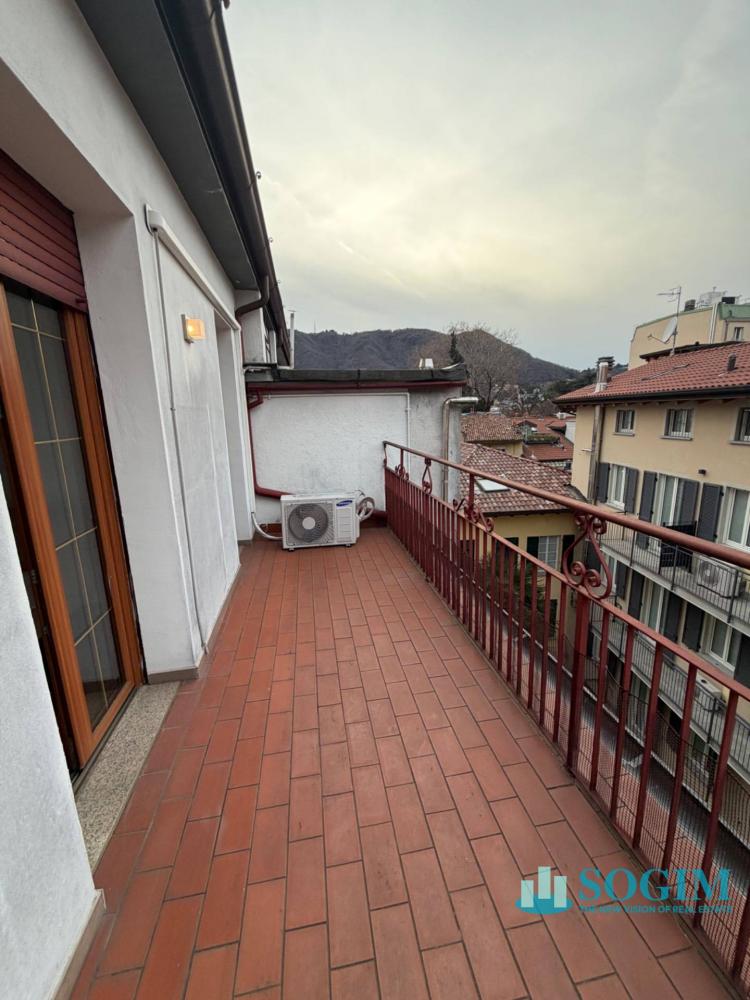 appartamento in vendita a Como in zona Prudenziana