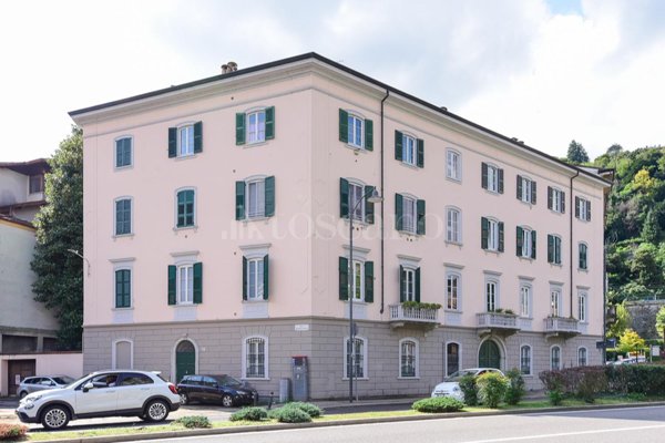 appartamento in vendita a Como in zona Como Centro