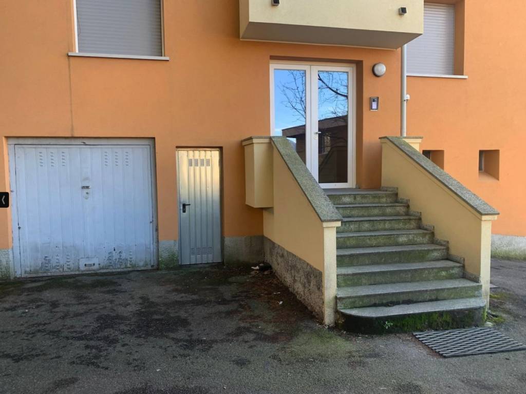 appartamento in vendita a Como in zona Albate