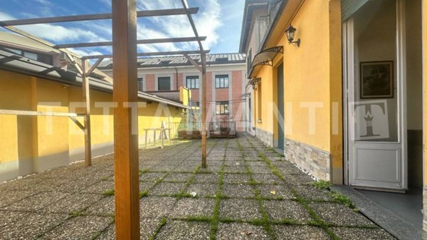 appartamento in vendita a Como in zona Borghi