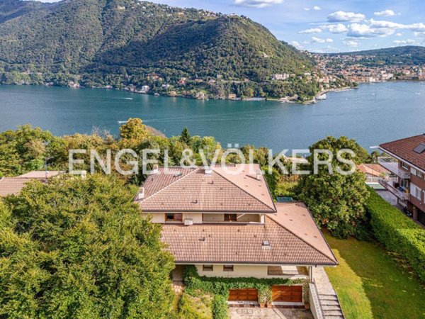 casa indipendente in vendita a Como in zona Como Centro