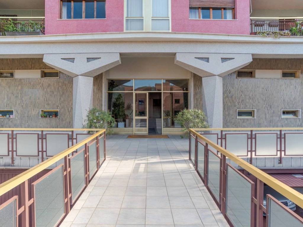 appartamento in vendita a Como in zona Civiglio