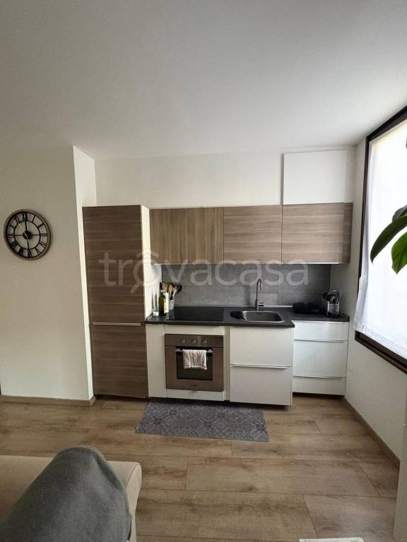 appartamento in vendita a Como in zona Borghi