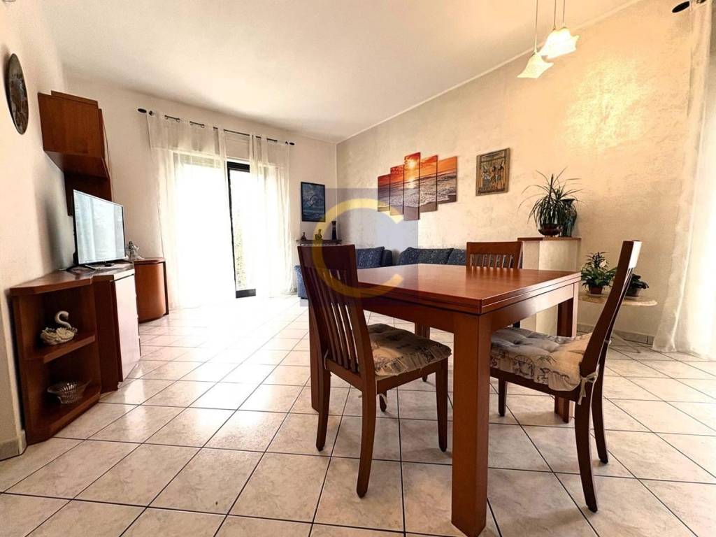 appartamento in vendita a Como in zona Breccia