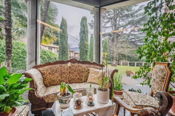 casa indipendente in vendita a Como