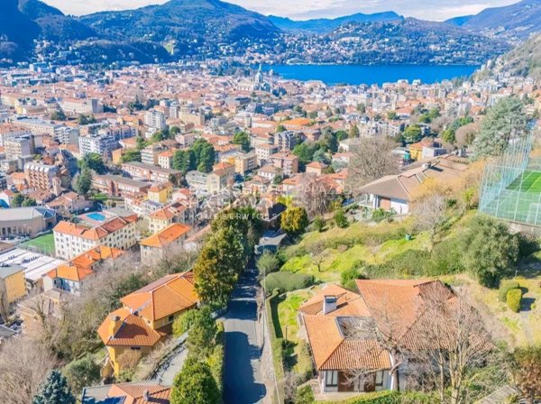 casa indipendente in vendita a Como