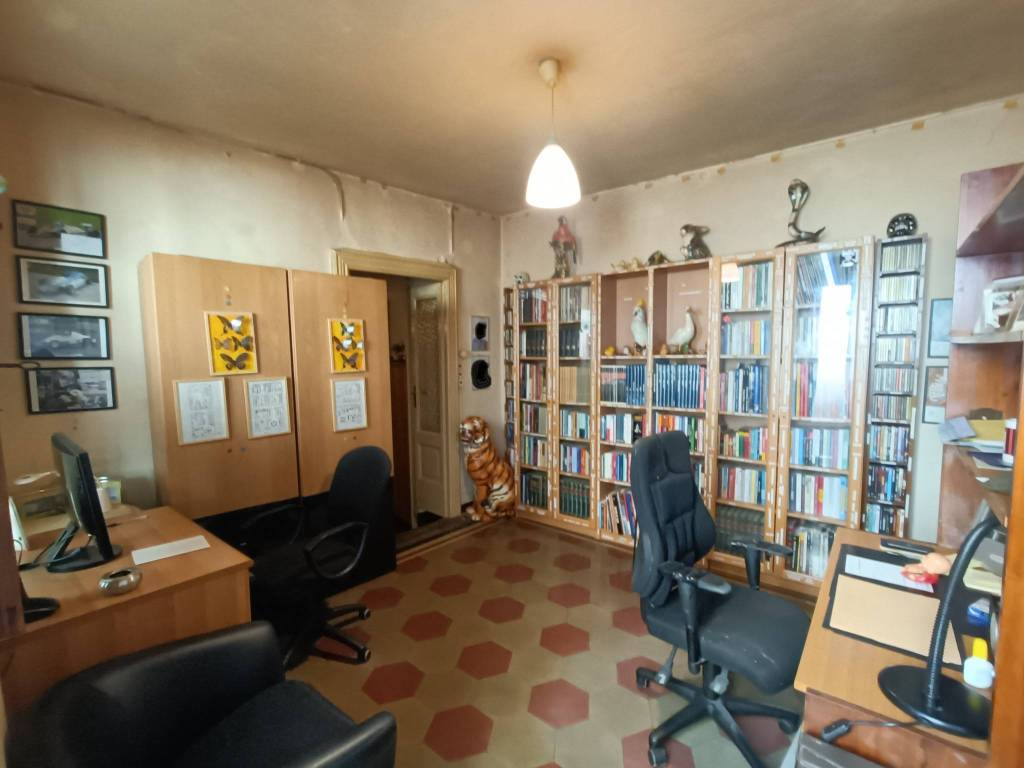 appartamento in vendita a Como in zona Como Centro