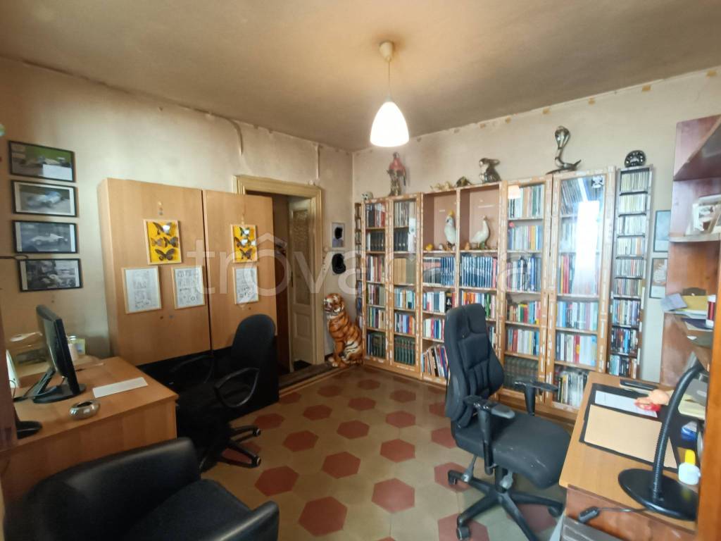 appartamento in vendita a Como in zona Como Centro