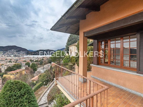 casa indipendente in vendita a Como in zona Camnago Volta