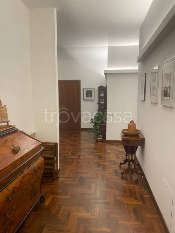 appartamento in vendita a Como in zona Como Centro