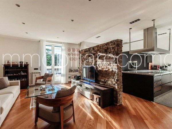 appartamento in vendita a Como in zona Como Centro